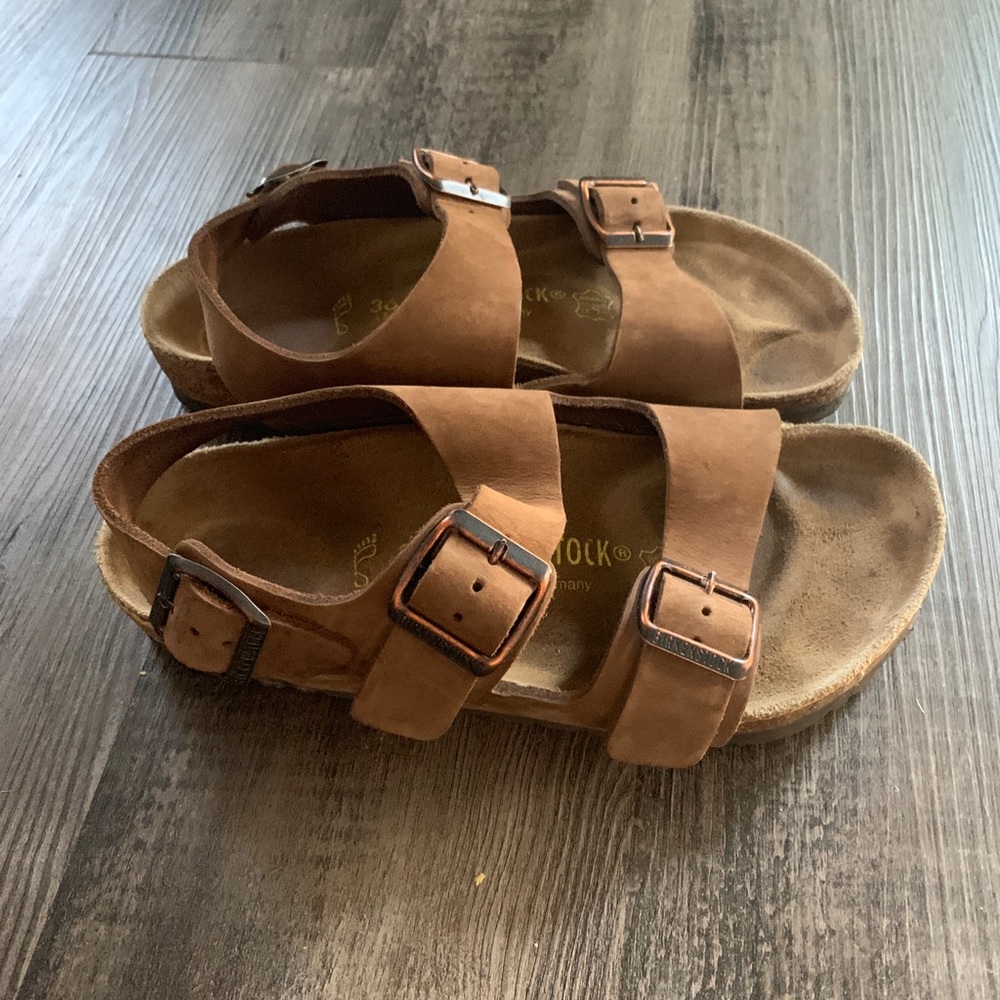 Arizona Birkenstock with heel strap